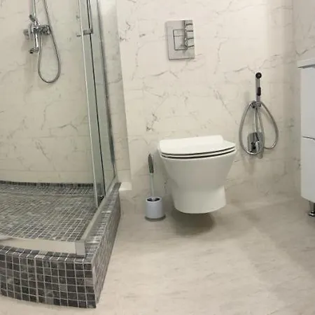 Apartment Romantic And Park Odesa